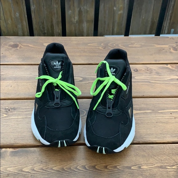 Adidas sneakers - Picture 2 of 4